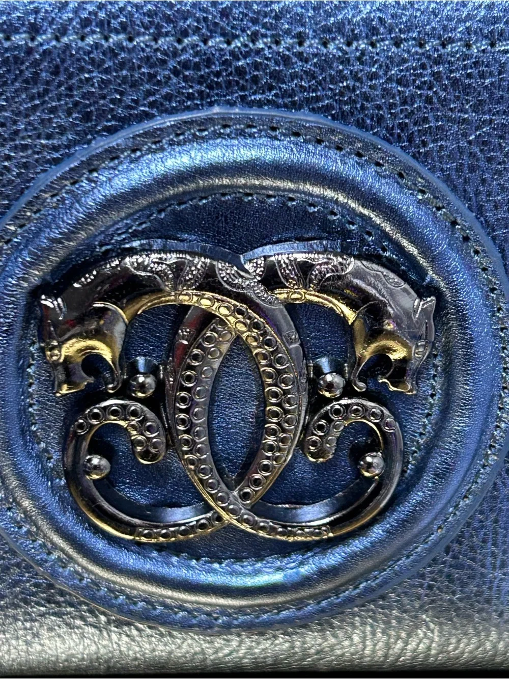 Sharif Legacy Pearlized Leather Wallet in Metallic Blue Approx.. 7 x 5